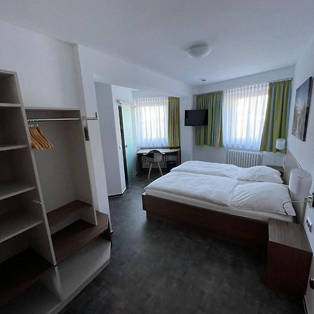 Hotel Meyer Хильдесхайм Экстерьер фото